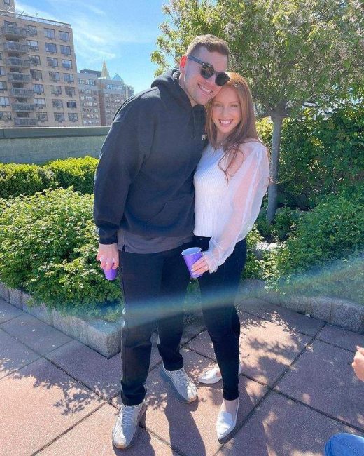 Jackie Oshry Age, Husband, Family, Net Worth, Wedding, Dad, Parents ...