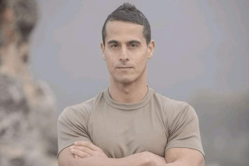Basim Ryahy Who is Bassim Yaghi SAS? Age, Family, A startled new recruit, Bio, Wife ...
