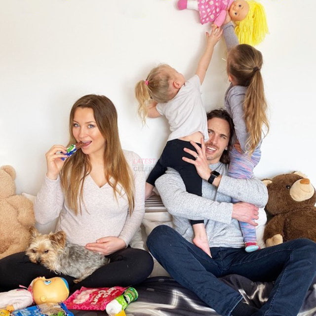 Ashley Leggat Family and Childrens